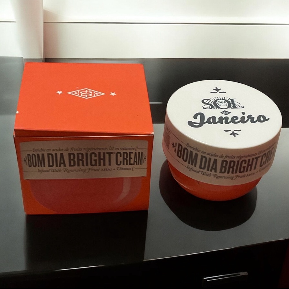 Sol de Janeiro Bom Dia Bright Body Cream 240 ml.